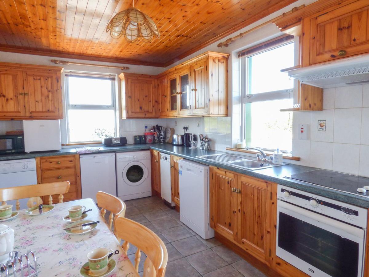 Seaview Cottage Ballyvaughan Buitenkant foto
